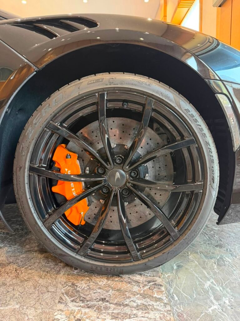 McLaren Artura