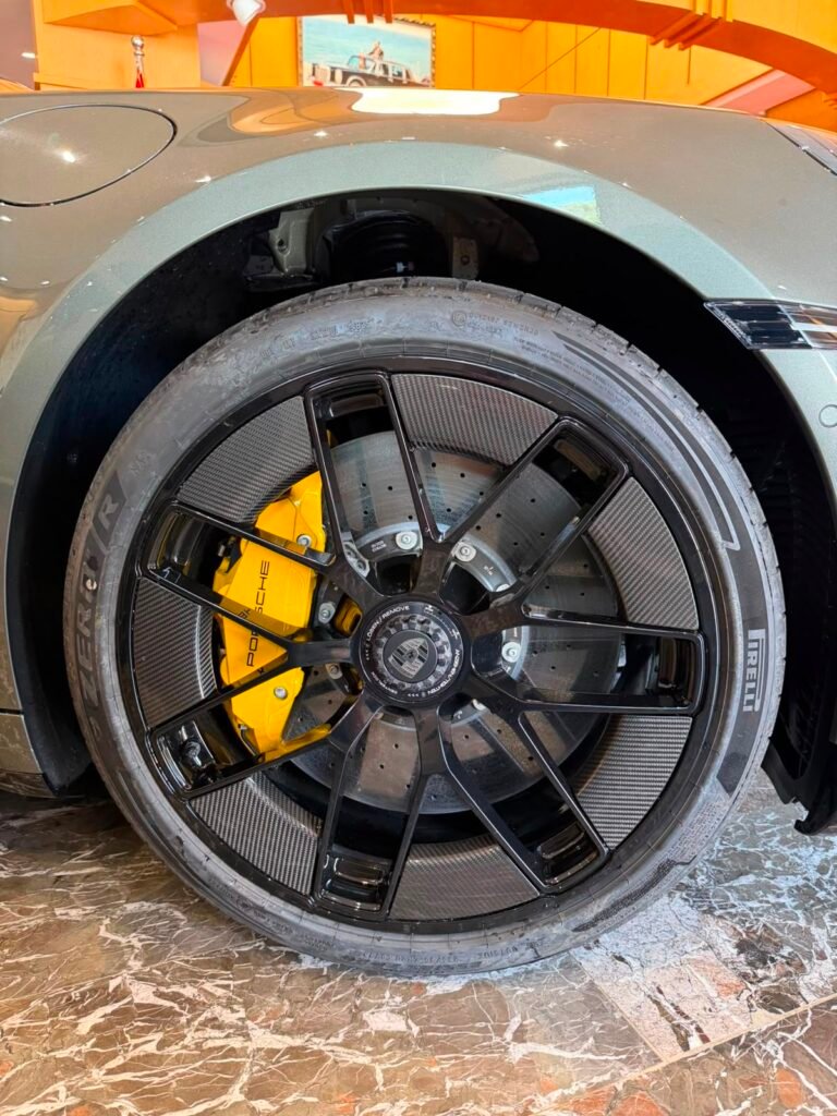 Porsche 911 Turbo S